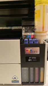 Auffüllen des Druckers durch eine Tintenflasche (Epson-Drucker EcoTank)